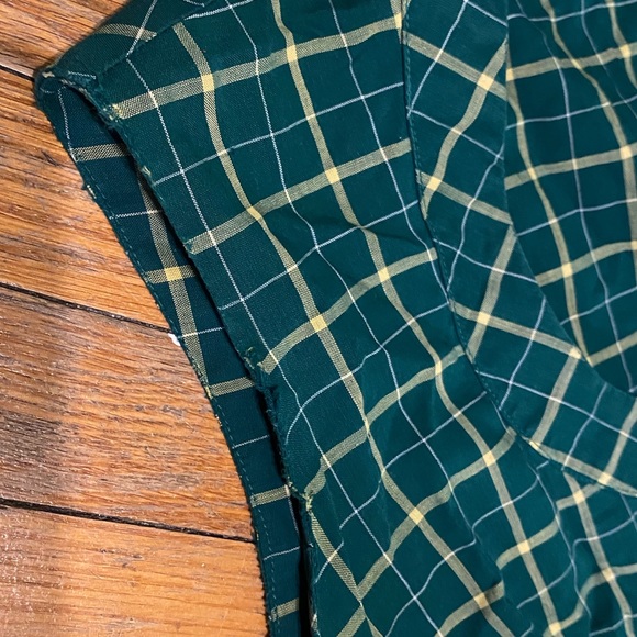 Sleeveless green plaid dress - Picture 6 of 7